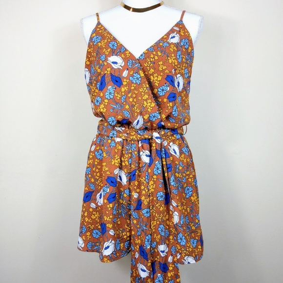 SOLD*NWT Floral Wrap Belt Tie Romper - Picture 2 of 8